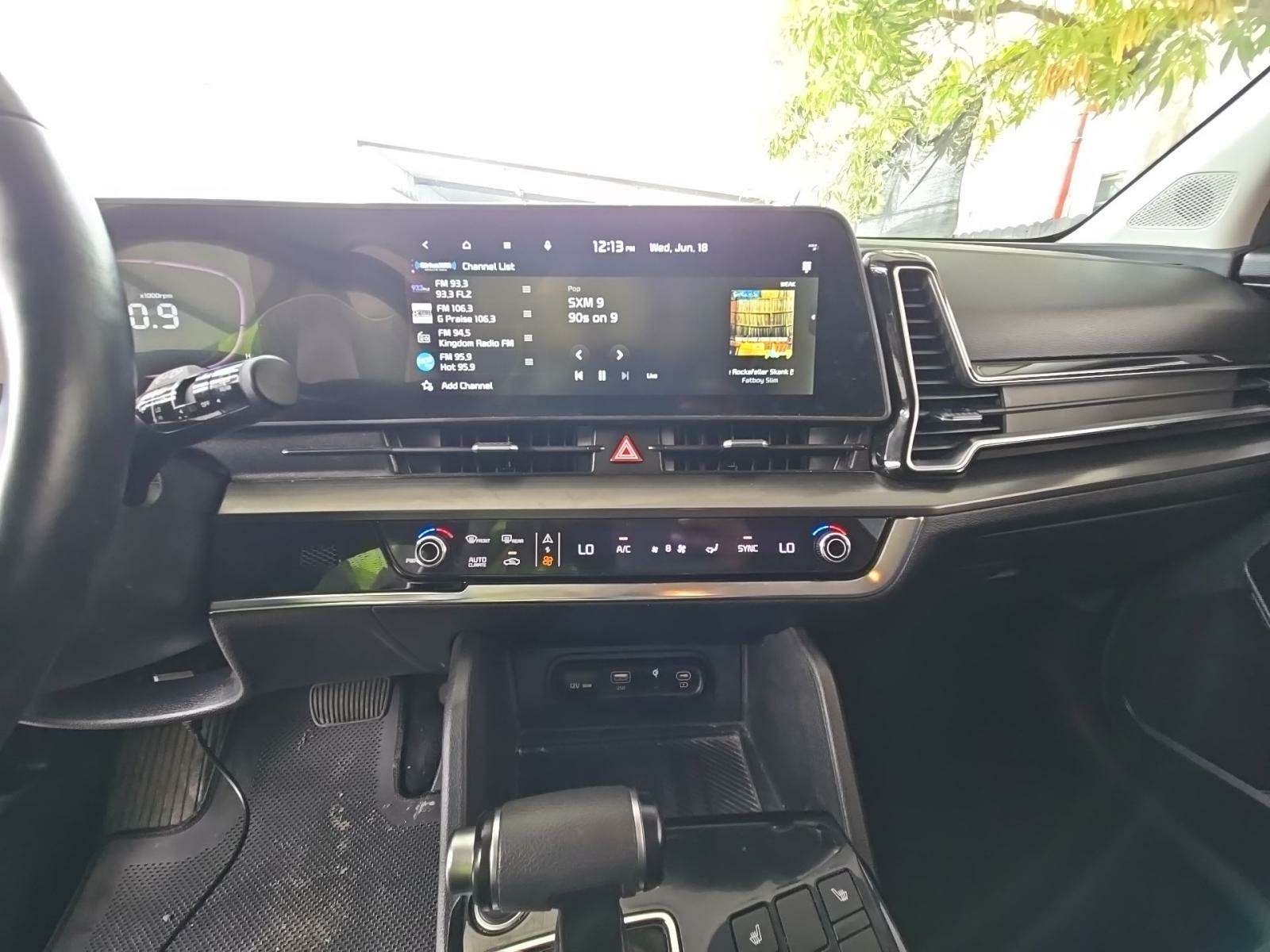 2024 Kia Sportage EX FWD