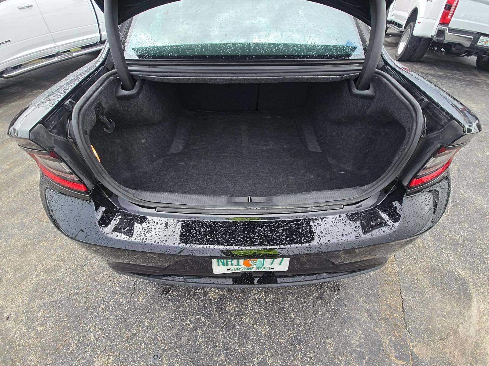 DODGE CHALLENGER - 10