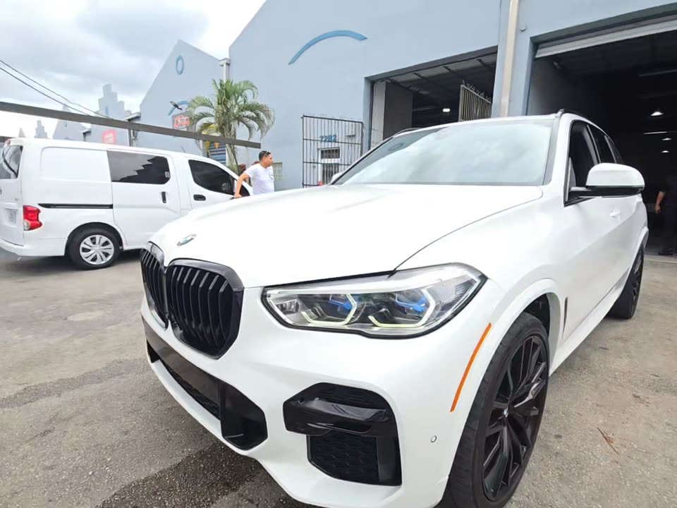 2022 BMW X5 Sports Activity Vehicle xDrive40i M SPORT LINE