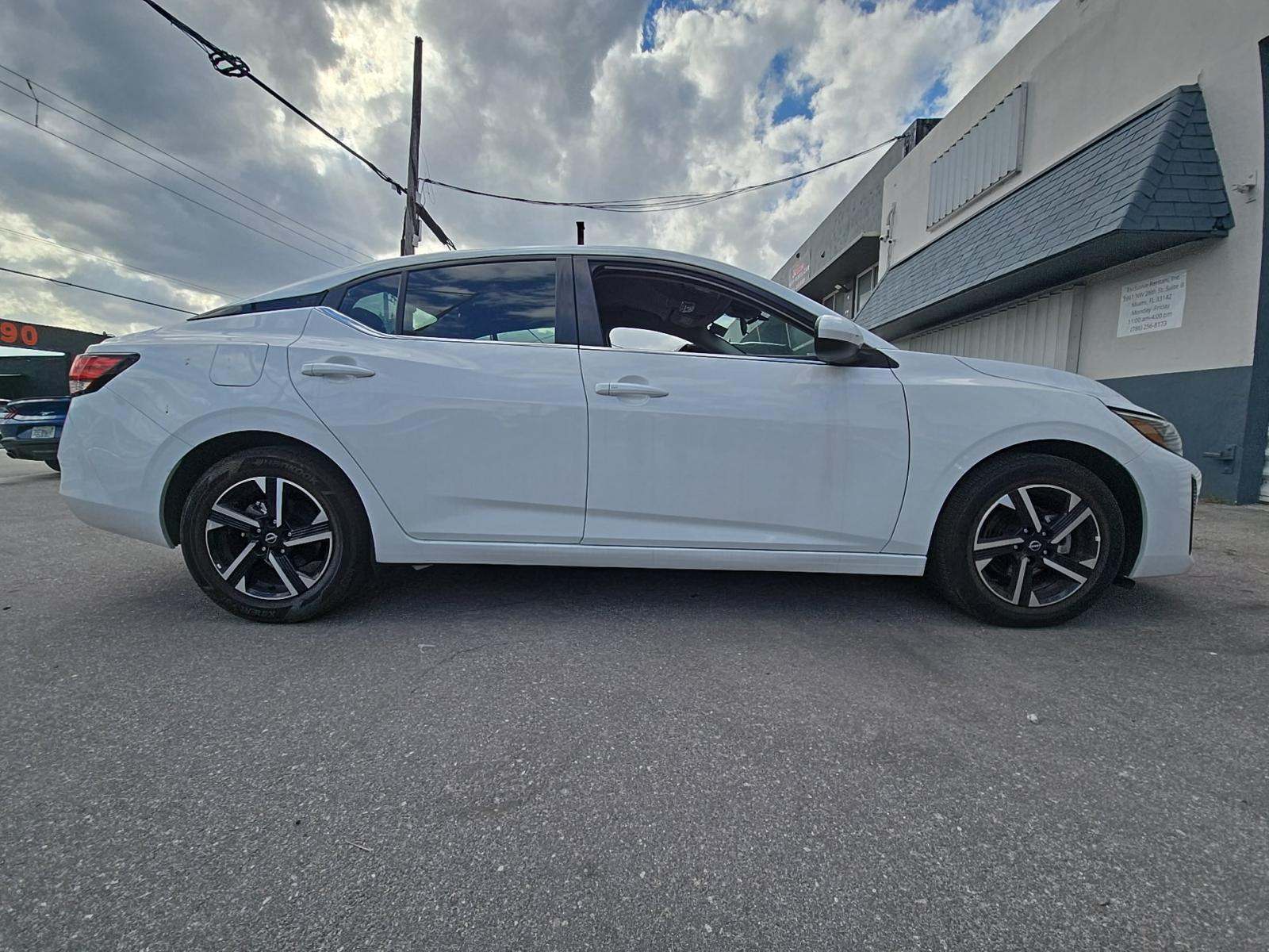NISSAN SENTRA - 4