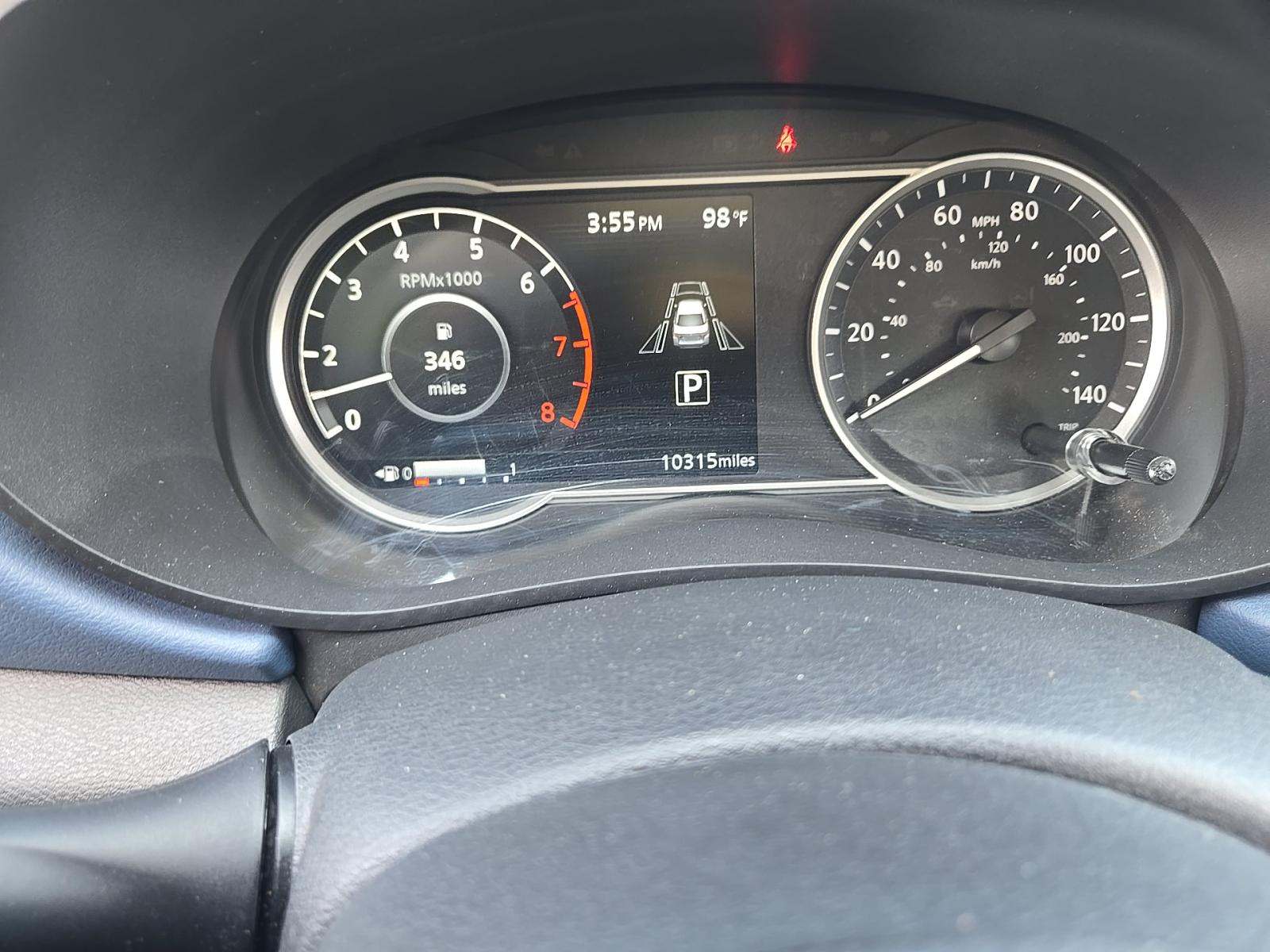 NISSAN VERSA - 5