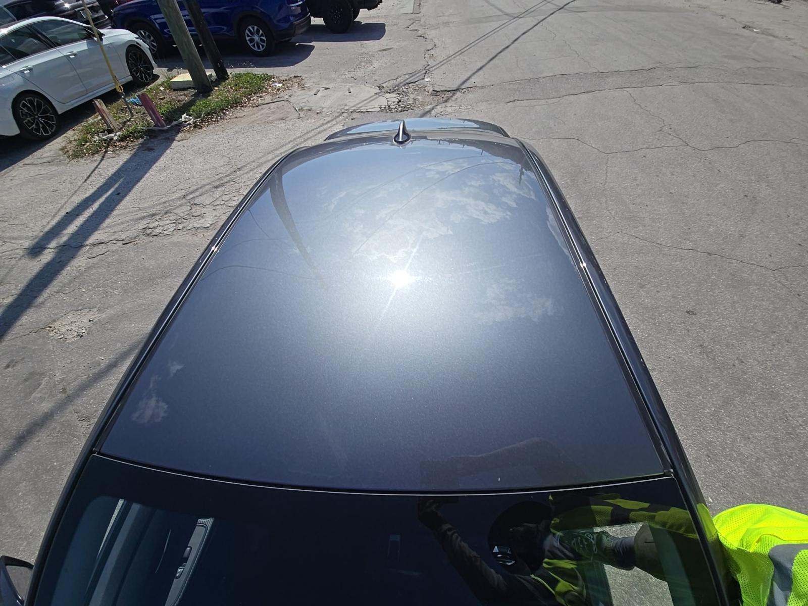 NISSAN VERSA - 8