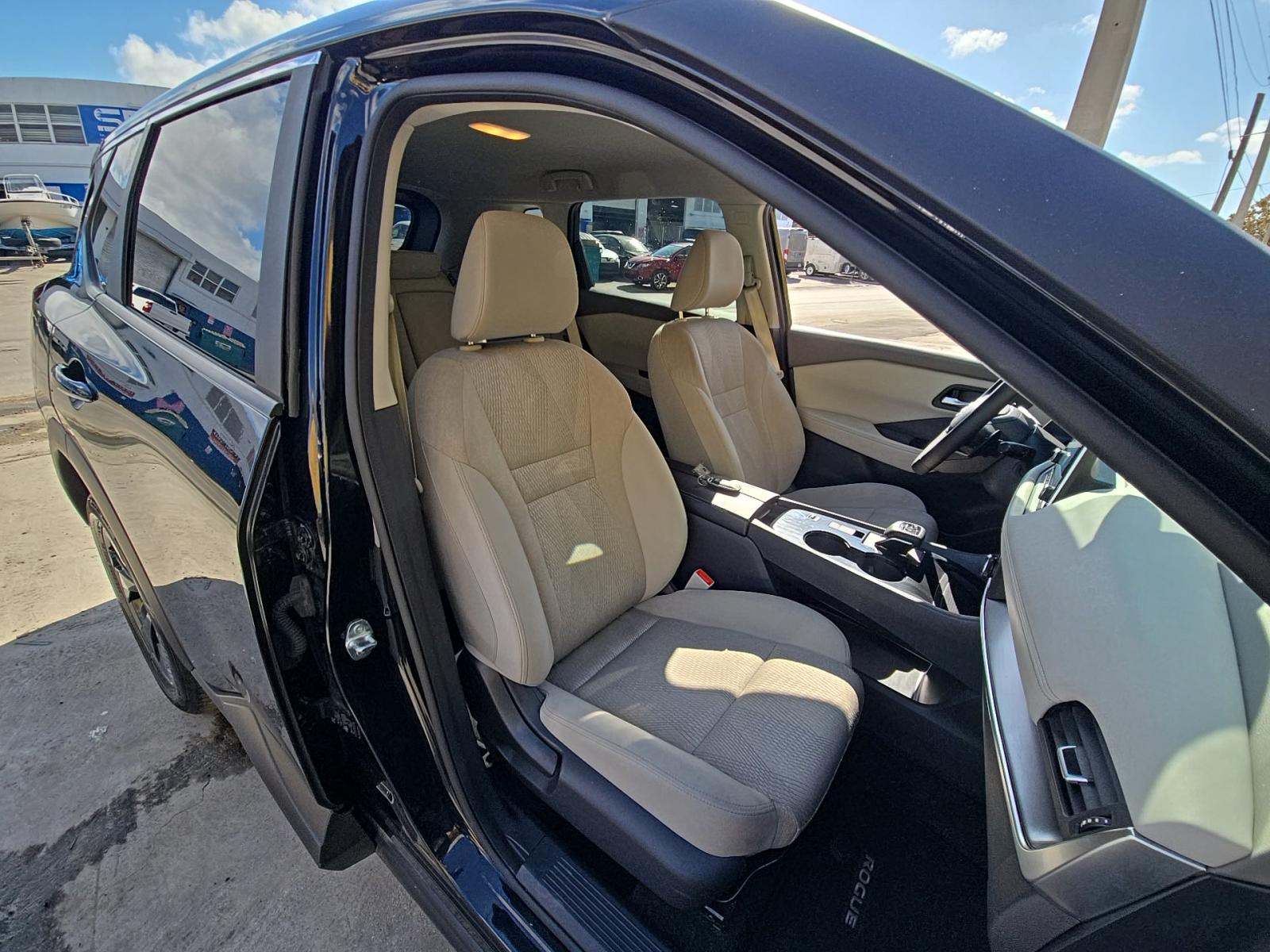 2025 Nissan Rogue SV FWD