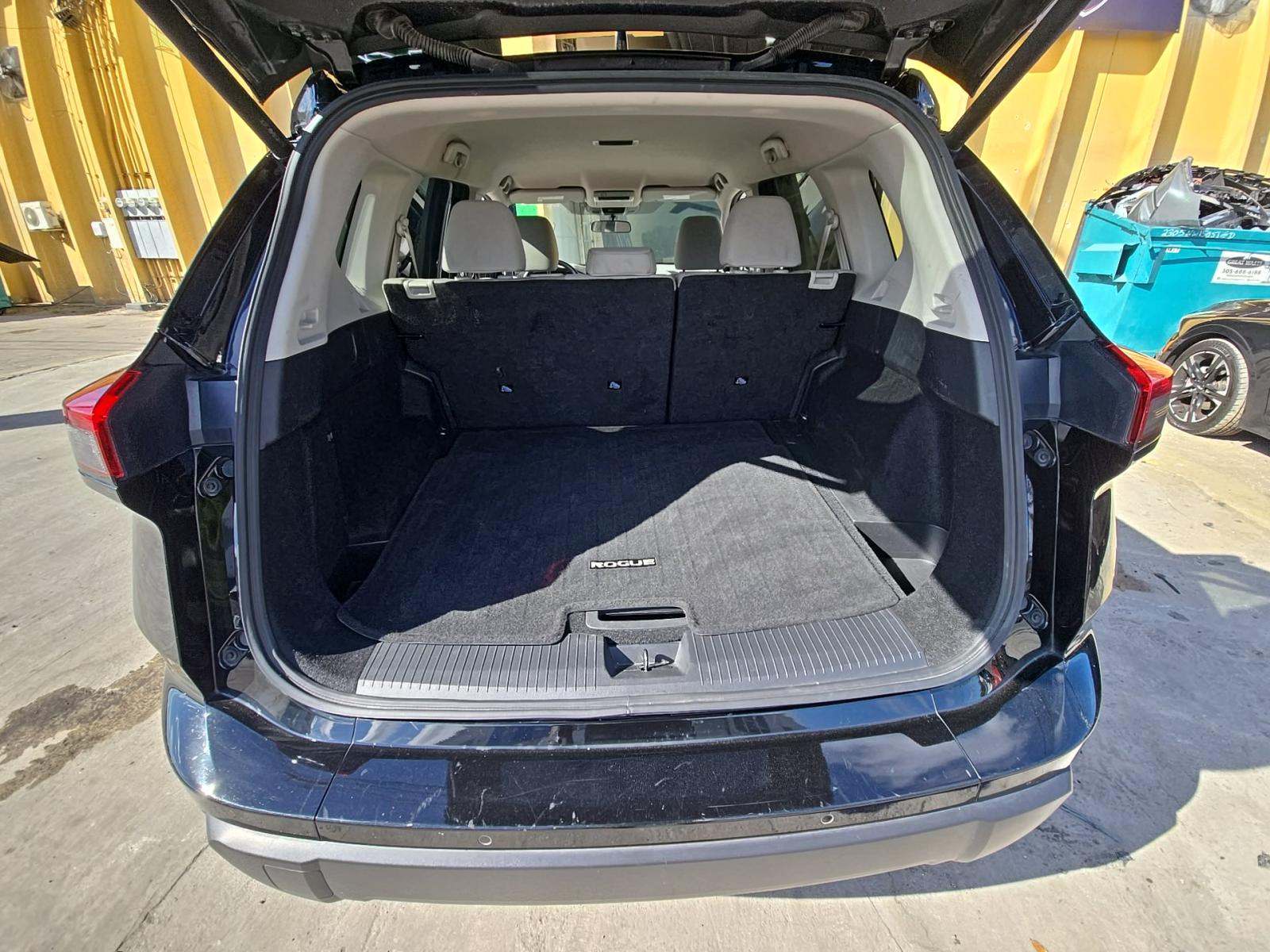 2025 Nissan Rogue SV FWD