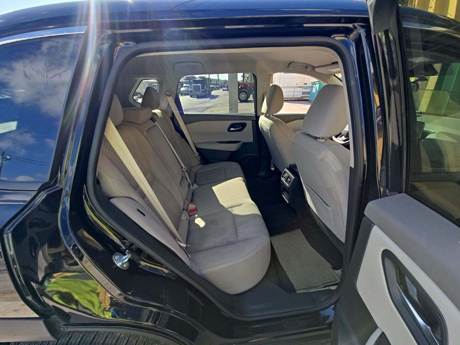 2025 Nissan Rogue SV FWD