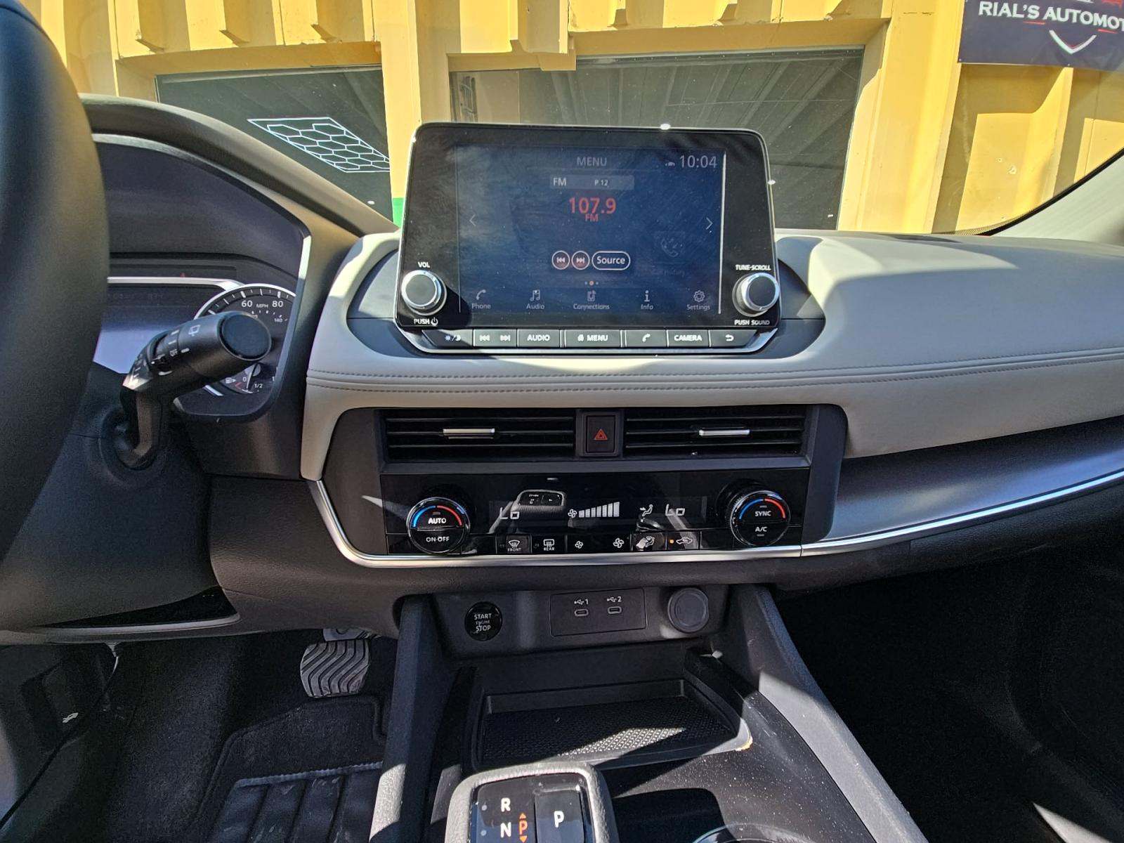 2025 Nissan Rogue SV FWD