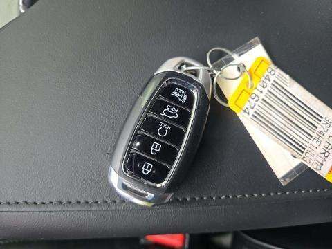 HYUNDAI CALLIGRAPHY - 4