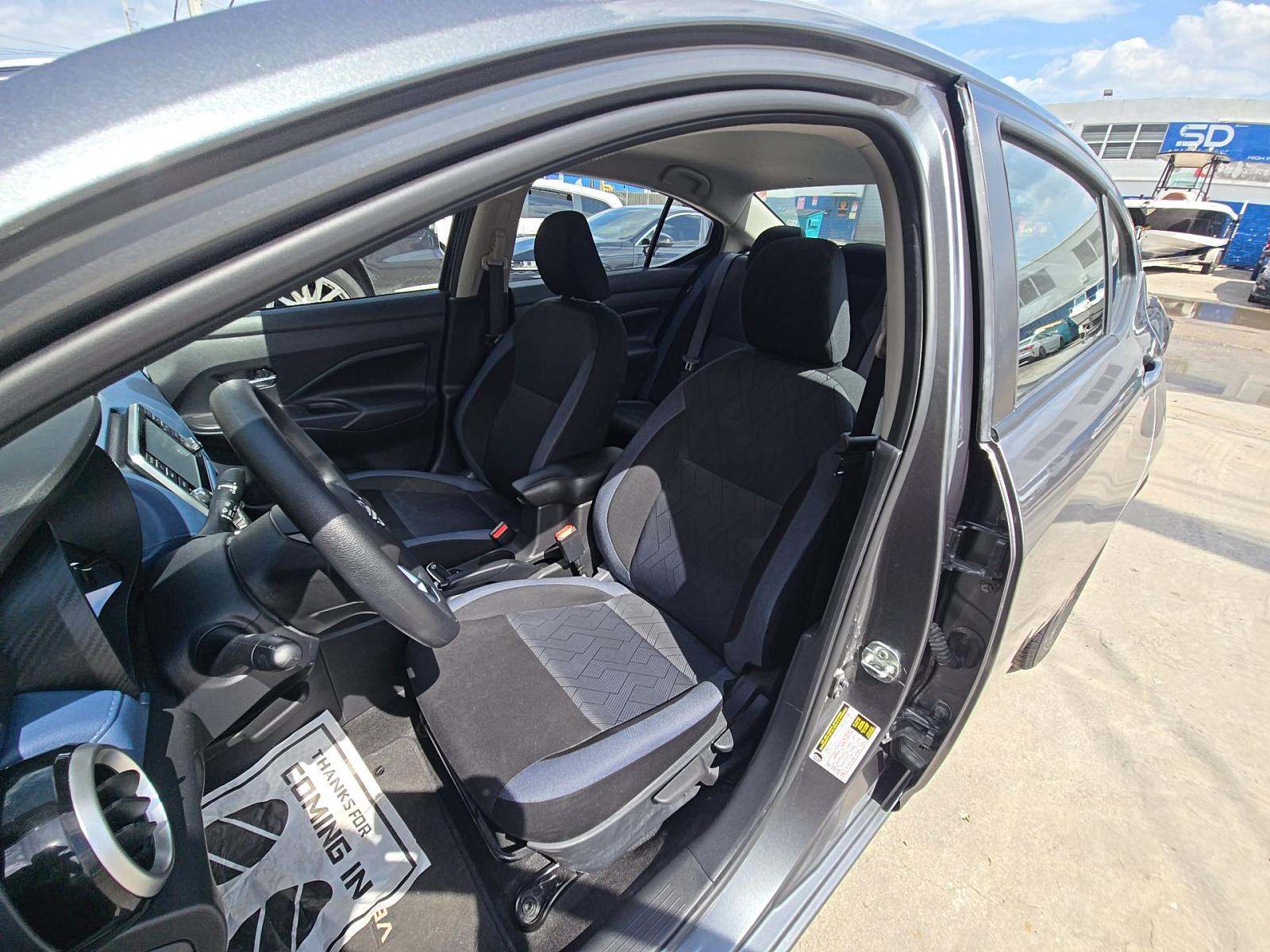 NISSAN VERSA - 2