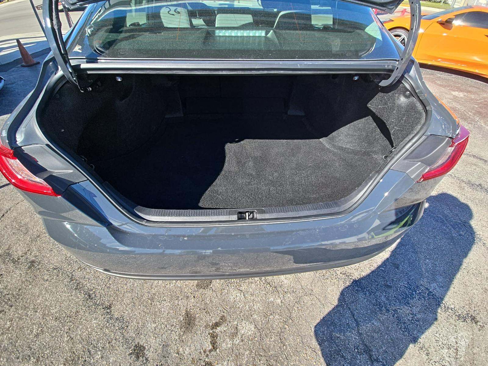 2025 Toyota Camry LE FWD