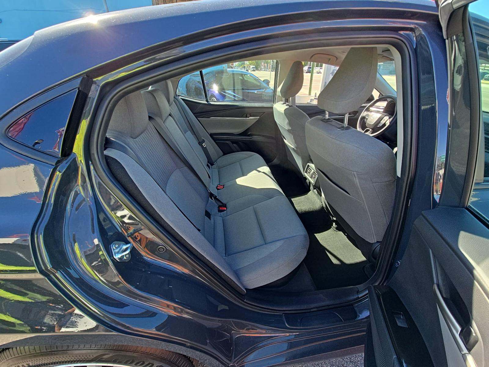 2025 Toyota Camry LE FWD