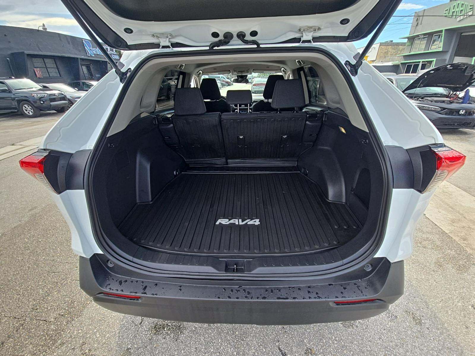 2023 Toyota RAV4 LE AWD