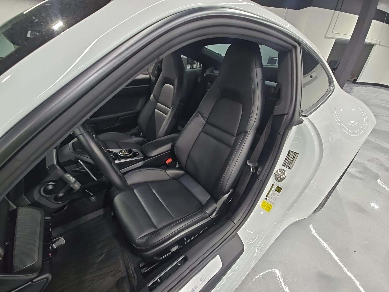 2024 Porsche 911 Carrera S RWD