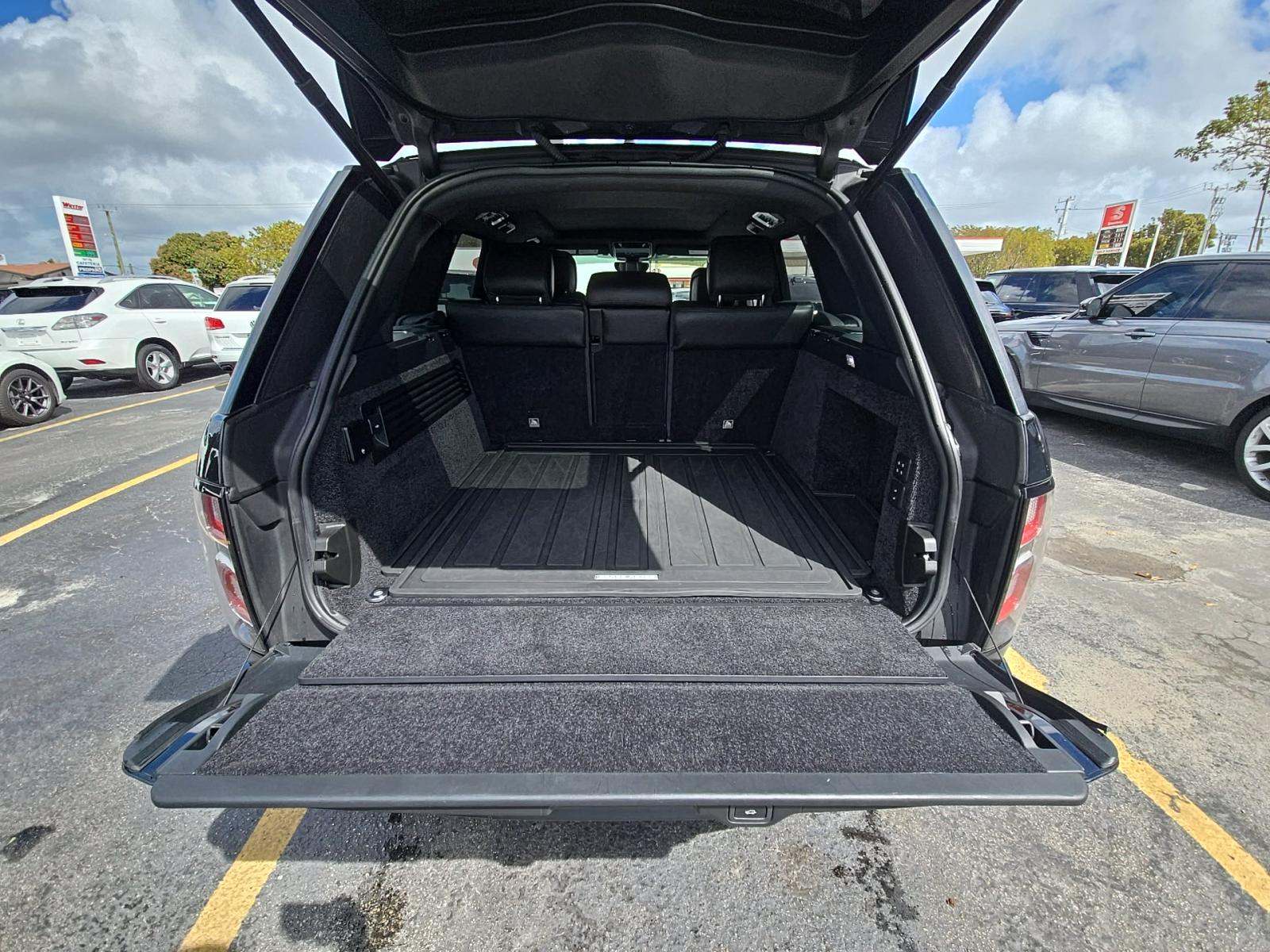 LAND ROVER RANGE ROVER - 10