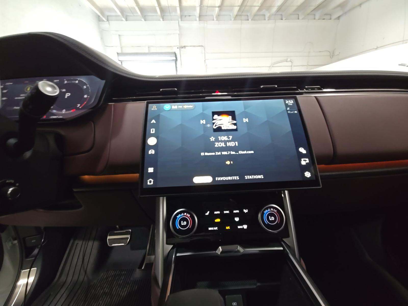 LAND ROVER RANGE ROVER - 10