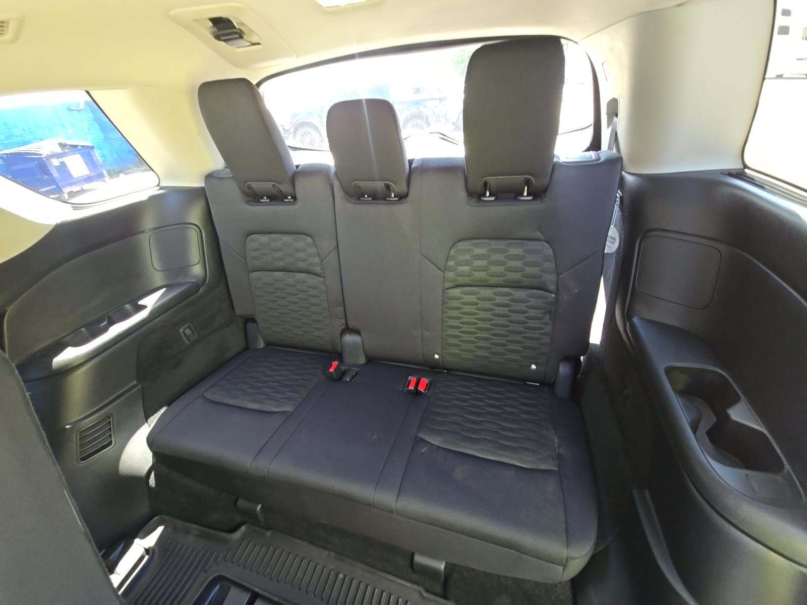 2025 Nissan Pathfinder S FWD