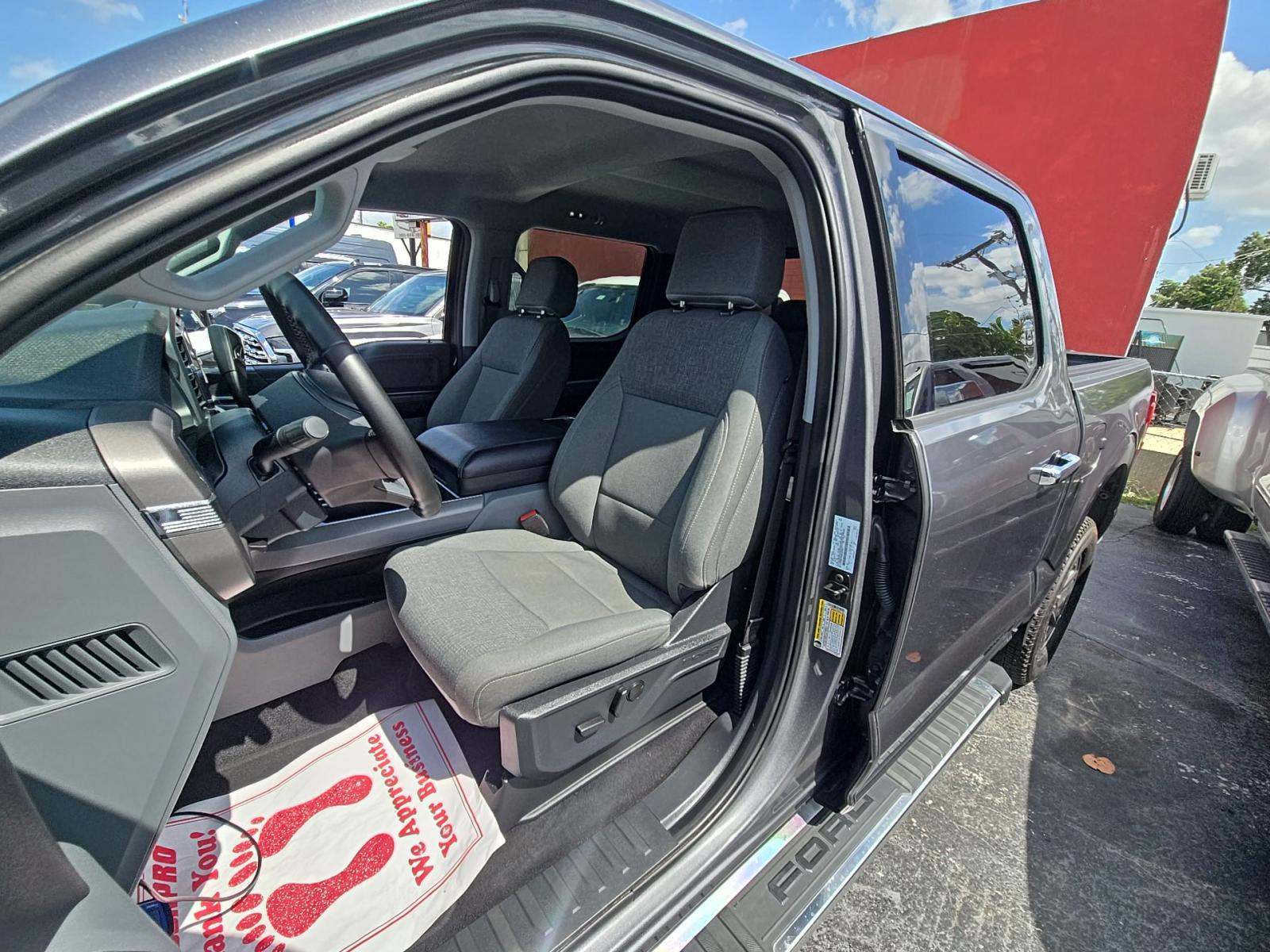 2024 Ford F-150 XLT AWD