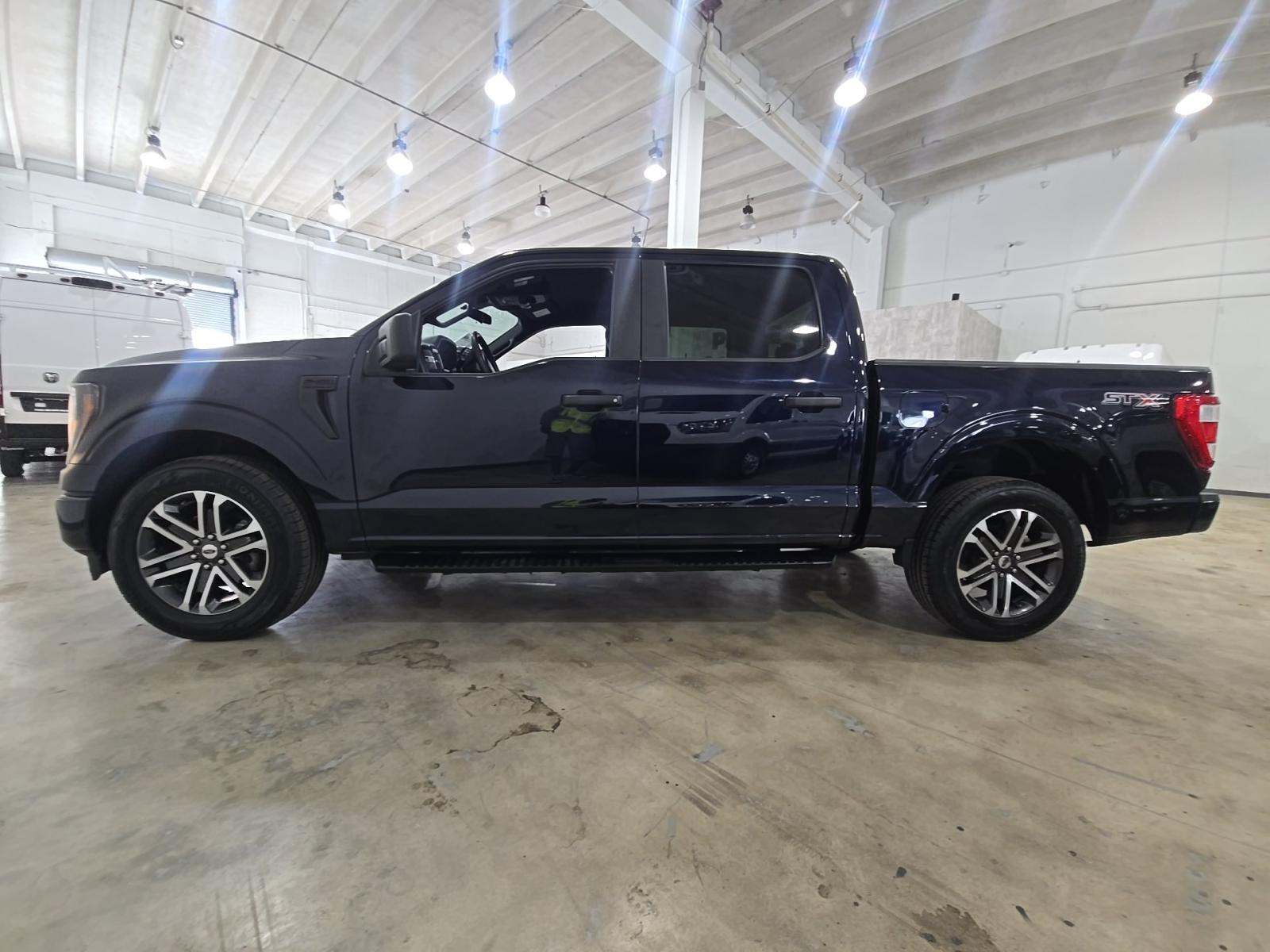 2023 Ford F-150 XL RWD
