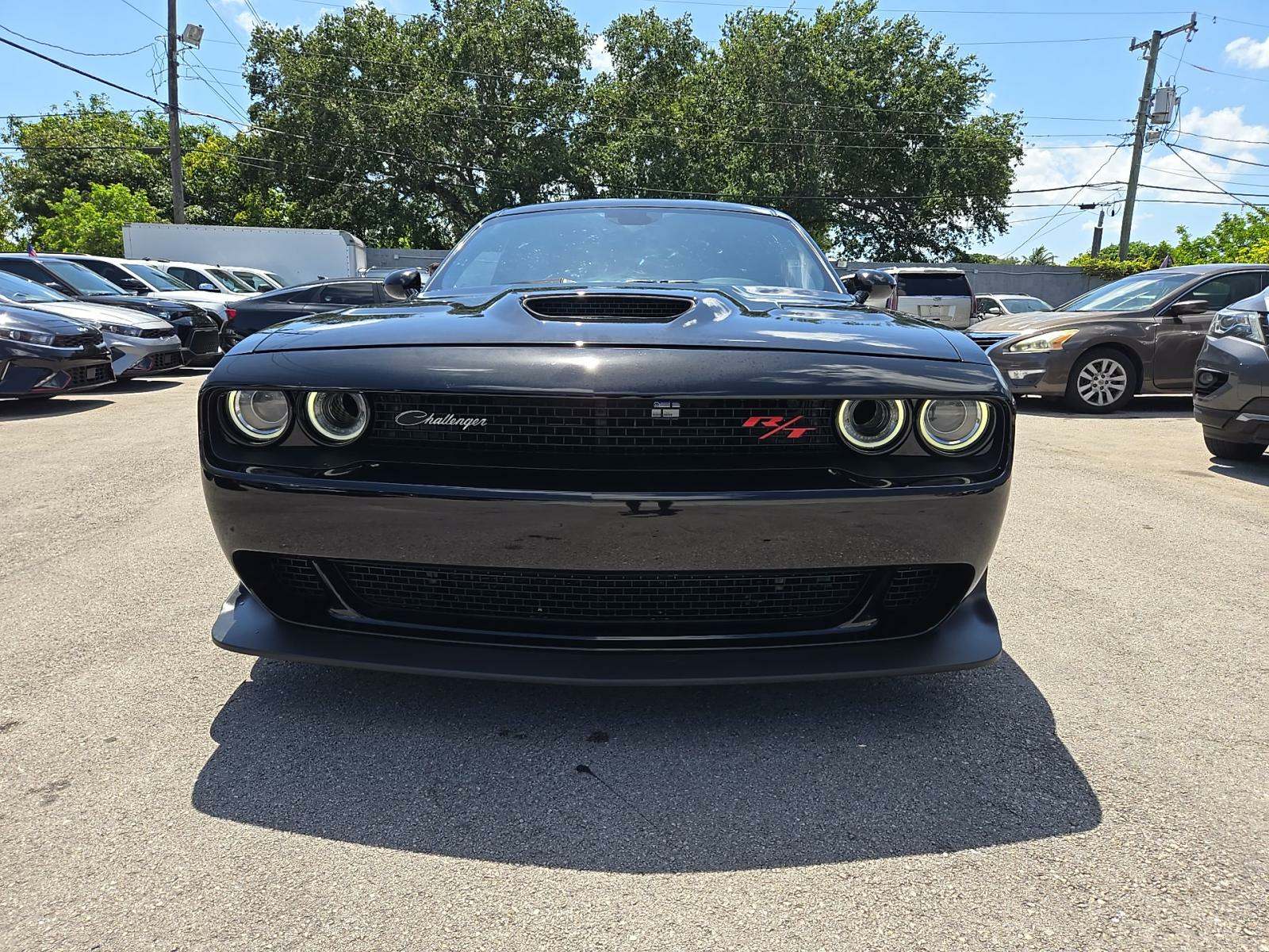 2022 Dodge Challenger R/T Scat Pack Widebody RWD