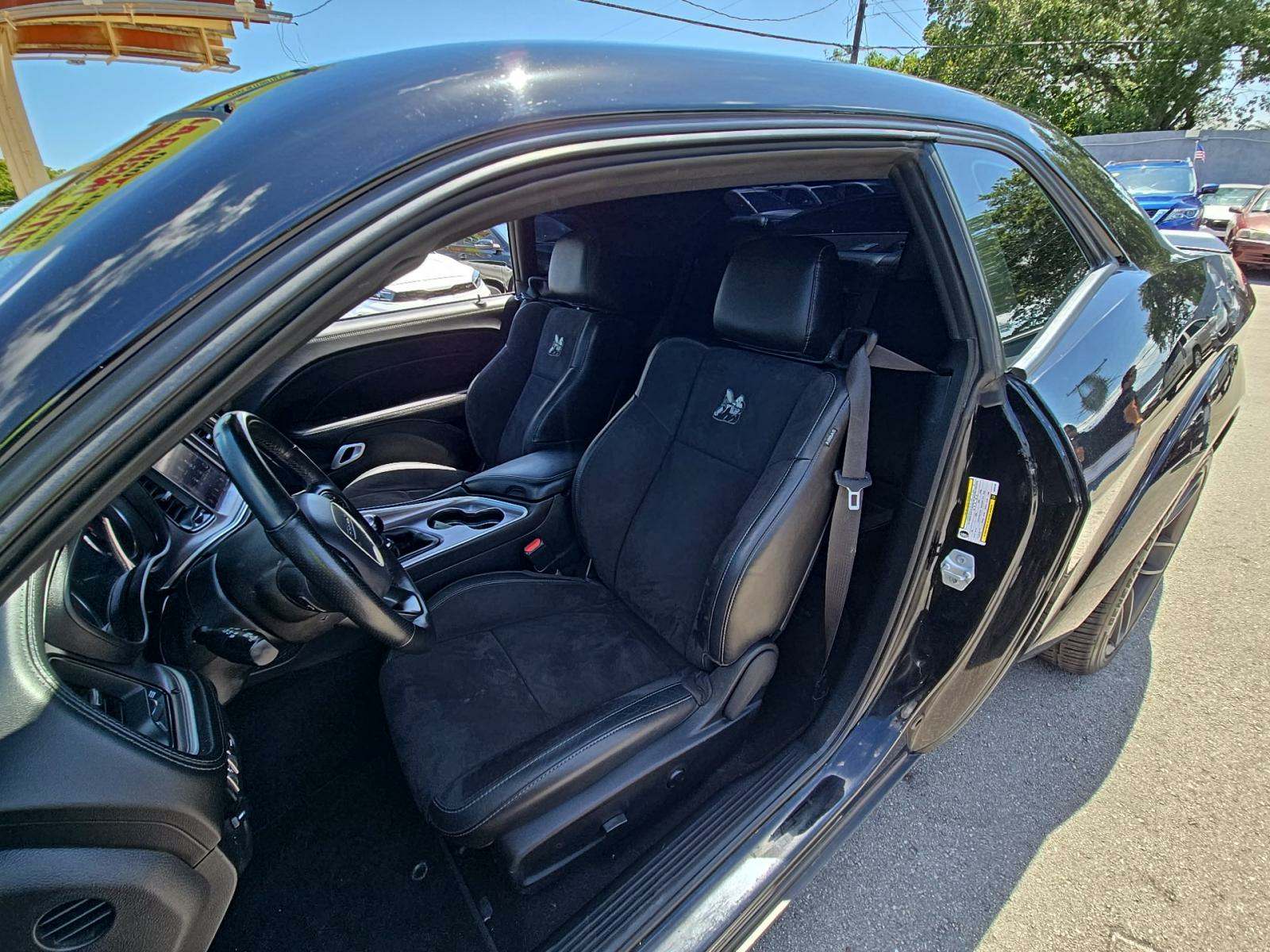 2022 Dodge Challenger R/T Scat Pack Widebody RWD