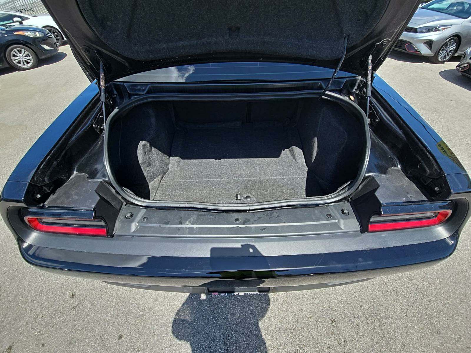 2022 Dodge Challenger R/T Scat Pack Widebody RWD