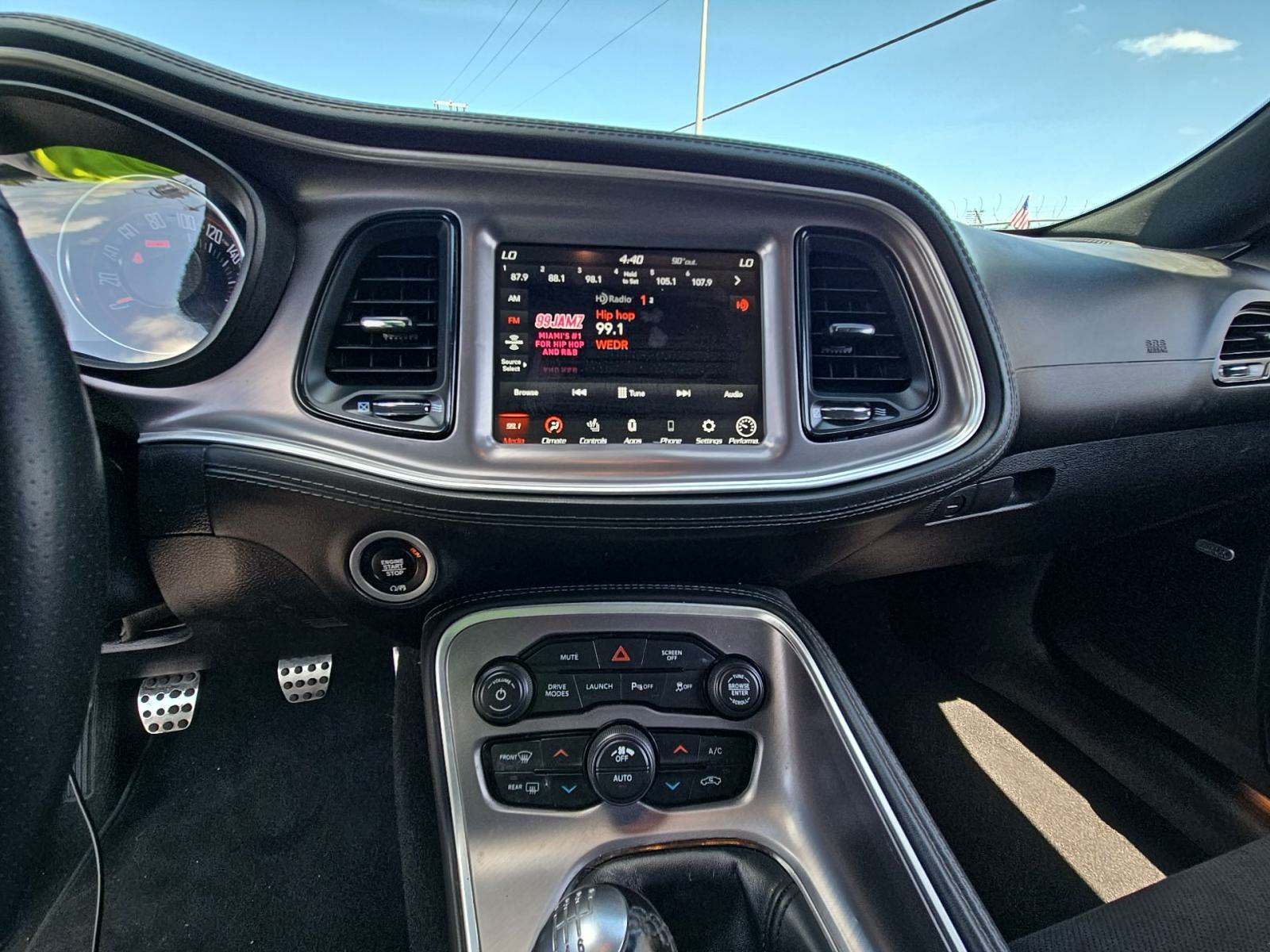 2022 Dodge Challenger R/T Scat Pack Widebody RWD