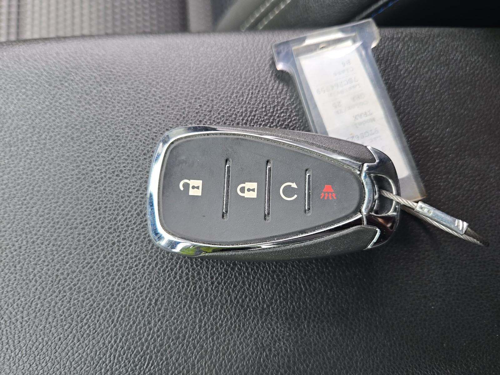 CHEVROLET TRAX - 8