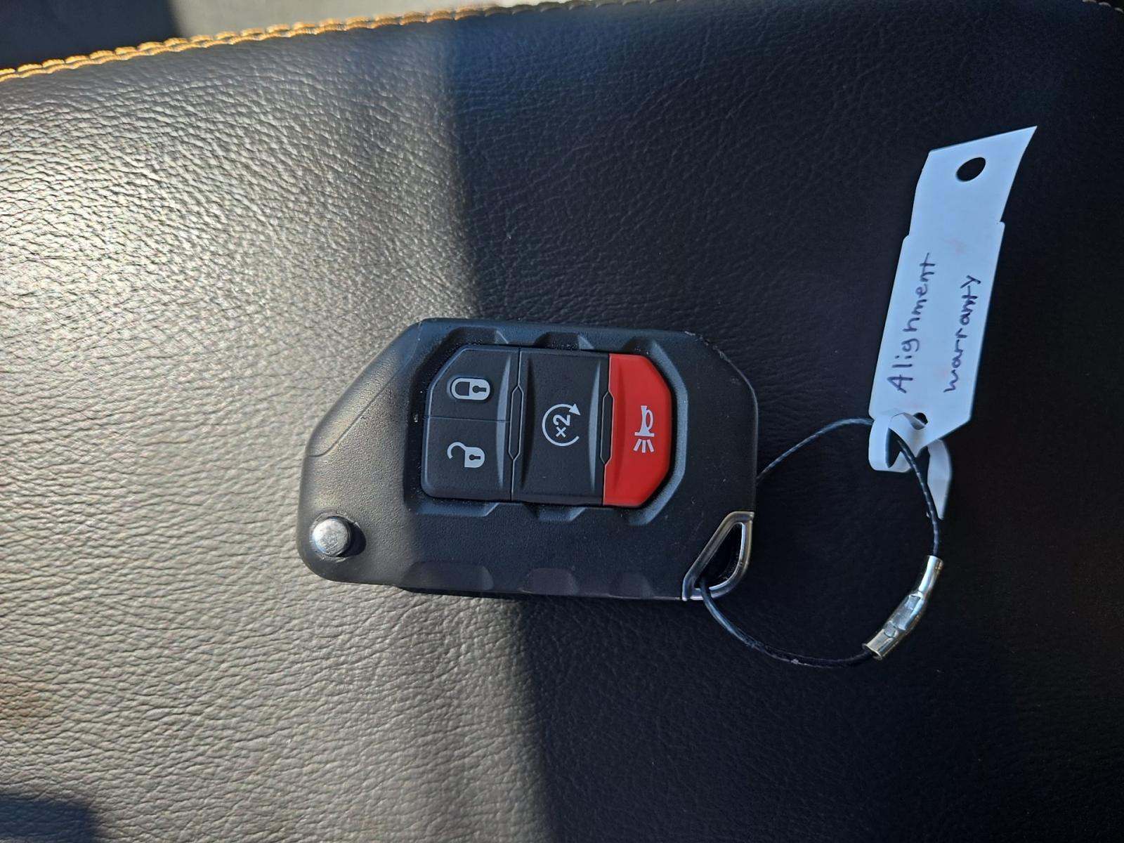 2025 Jeep Wrangler Sahara AWD