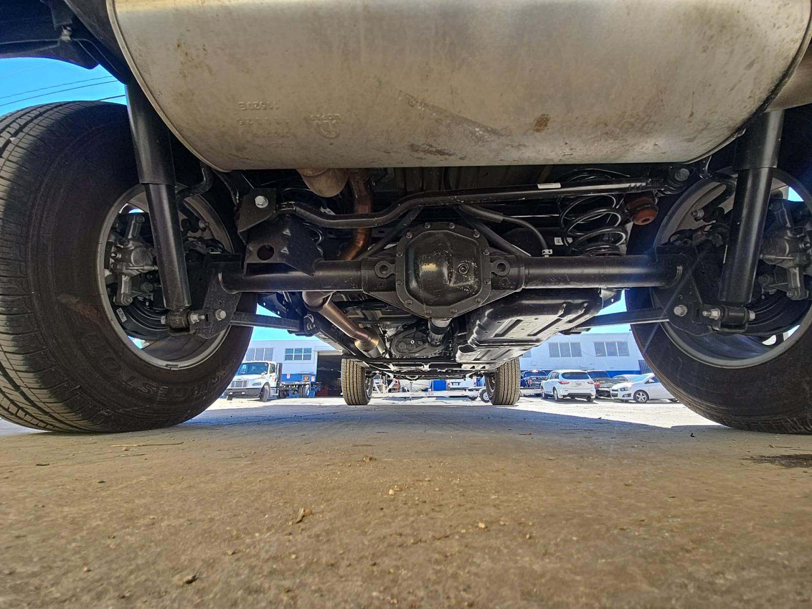 2025 Jeep Wrangler Sahara AWD