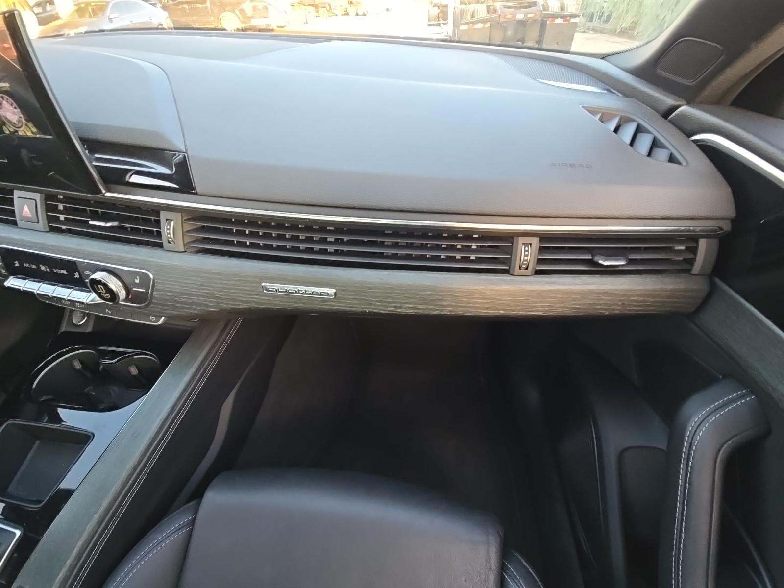 2023 Audi A4 S line Premium Plus AWD