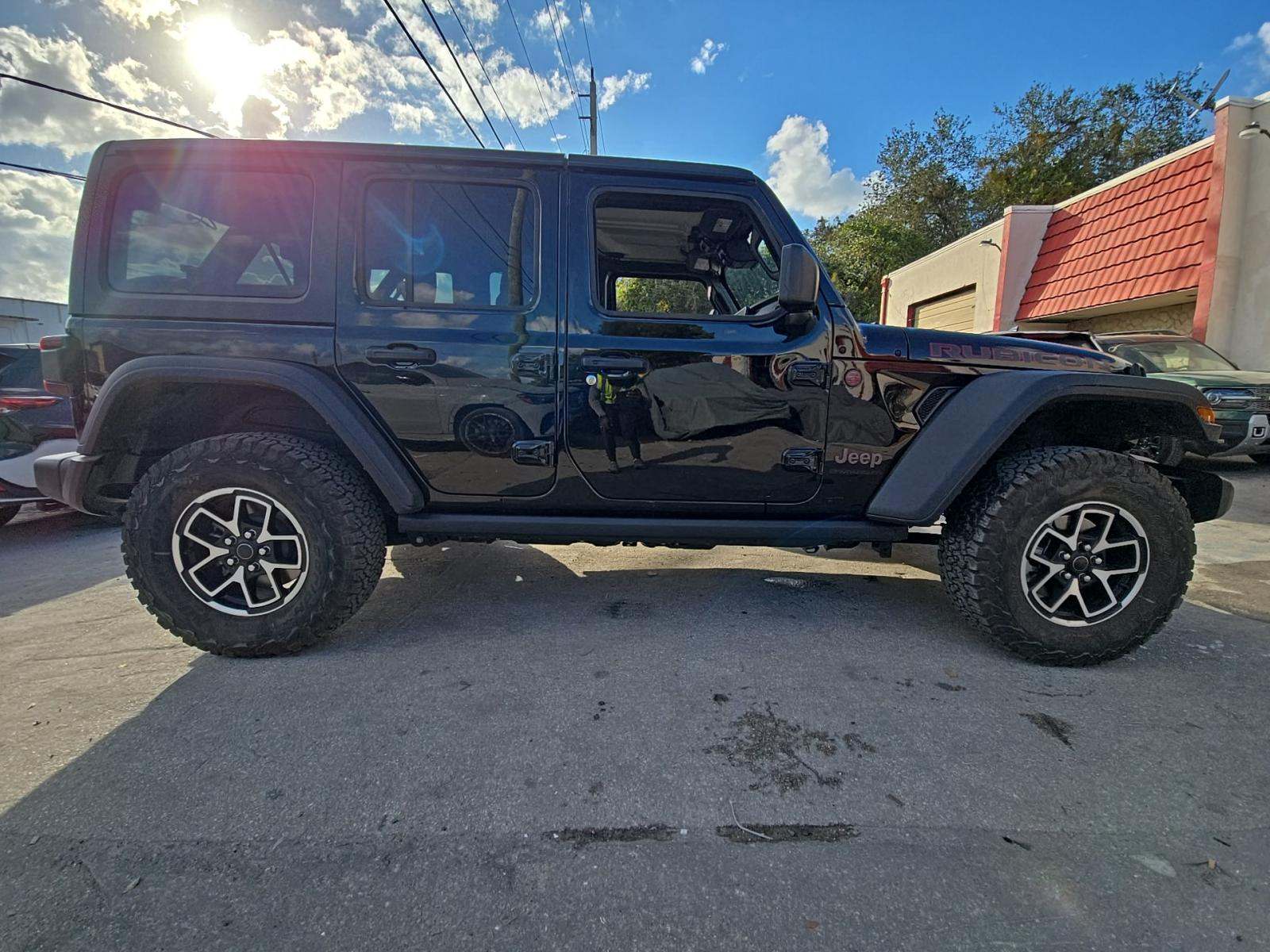 2025 Jeep Wrangler Rubicon AWD