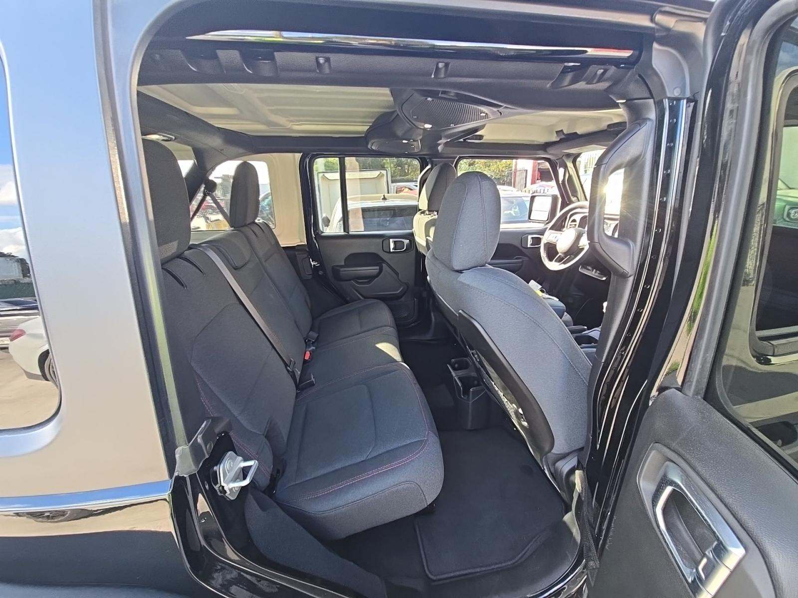 2025 Jeep Wrangler Rubicon AWD