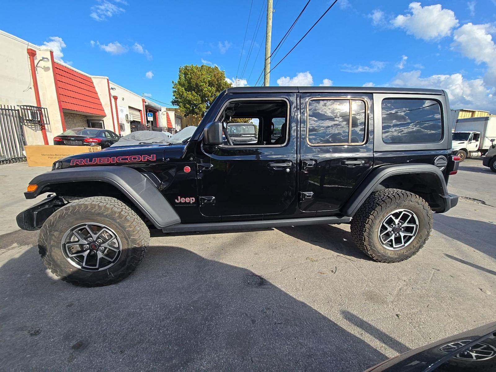 2025 Jeep Wrangler Rubicon AWD