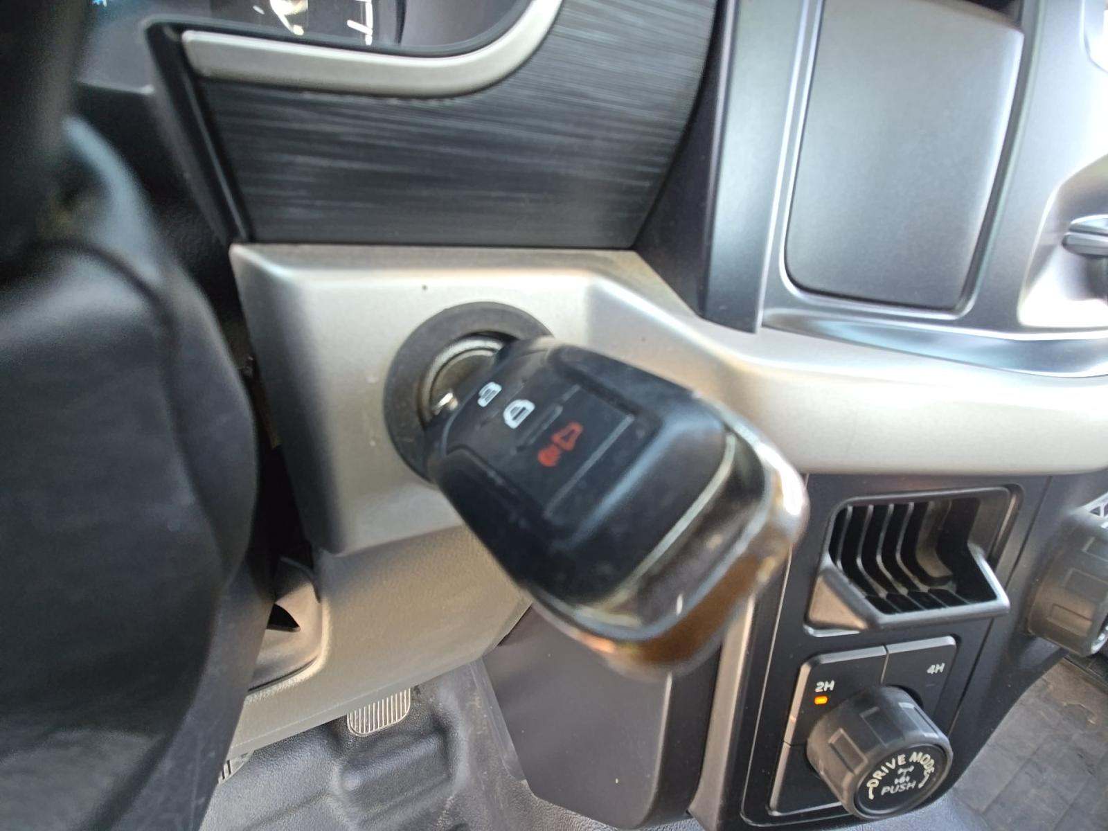 FORD F-150 - 4