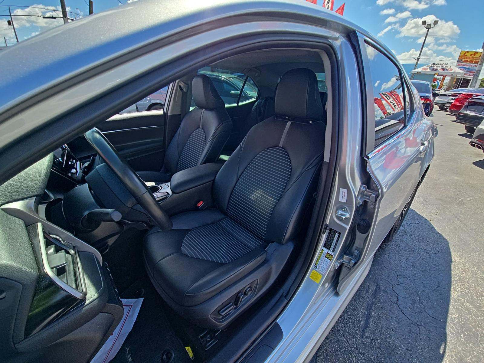 2024 Toyota Camry SE FWD