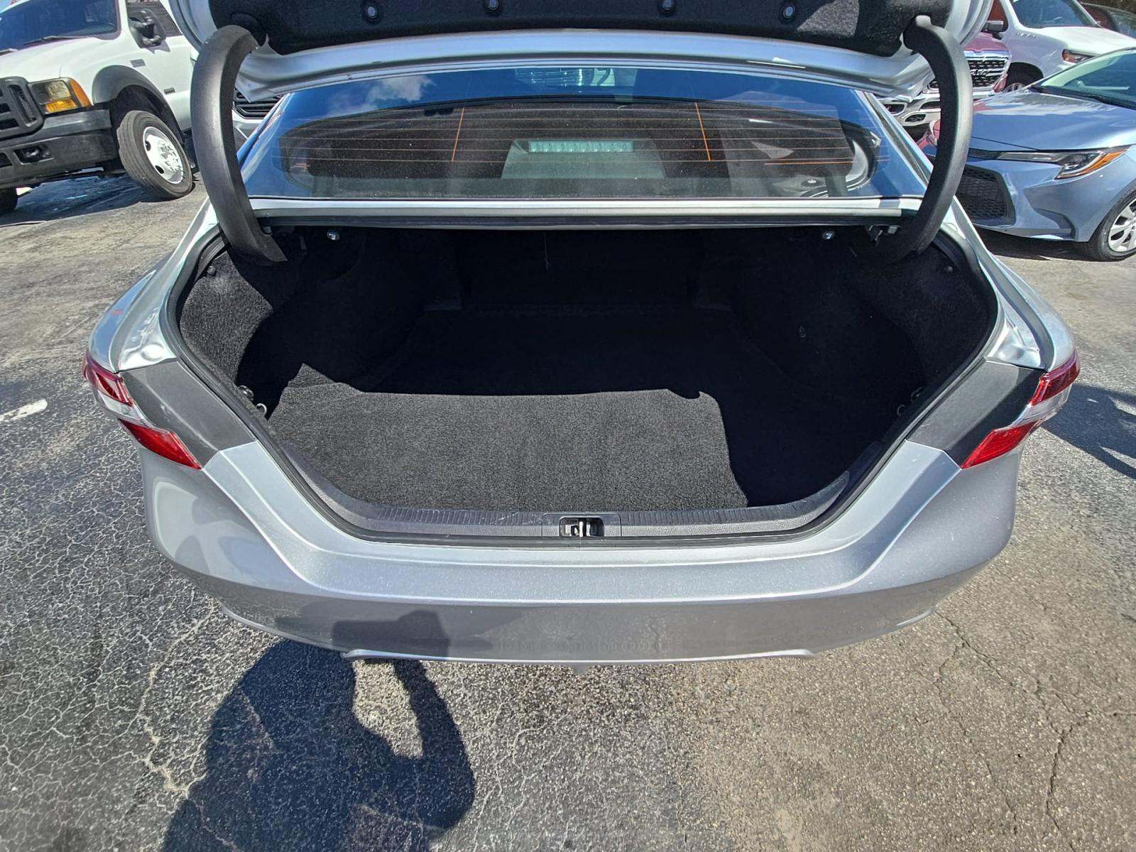 2024 Toyota Camry SE FWD