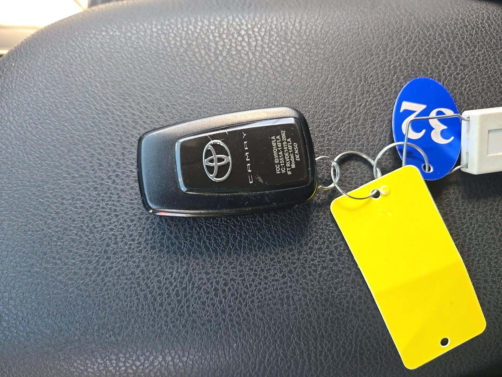 2024 Toyota Camry SE FWD