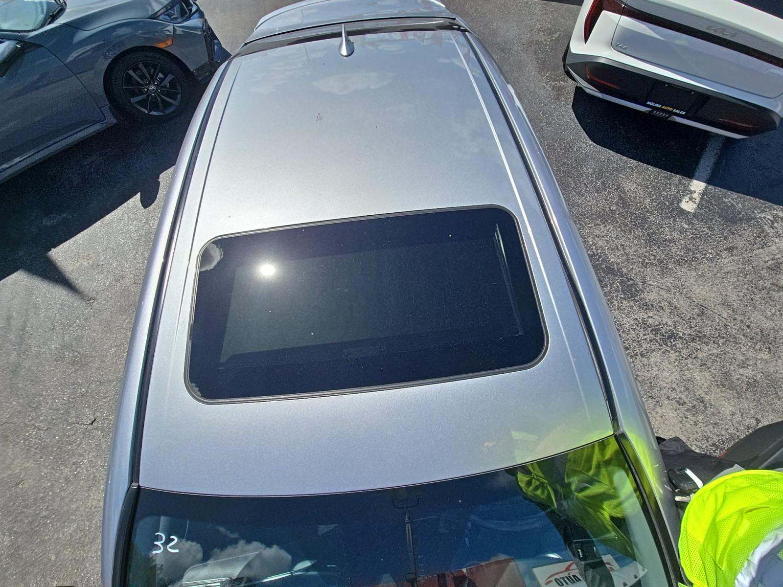 2024 Toyota Camry SE FWD