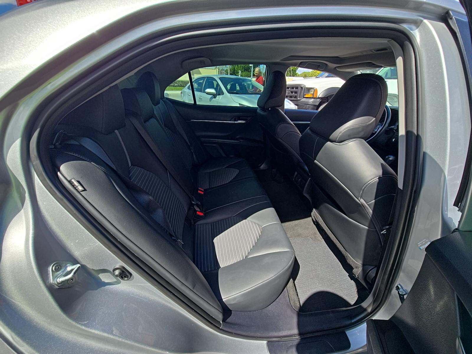 2024 Toyota Camry SE FWD