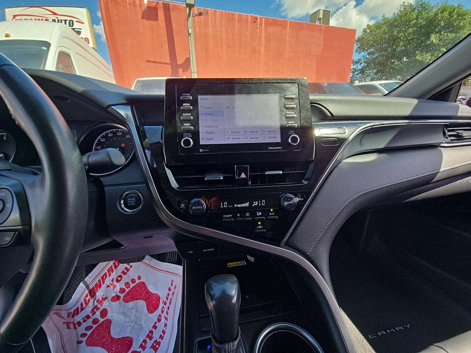 2024 Toyota Camry SE FWD