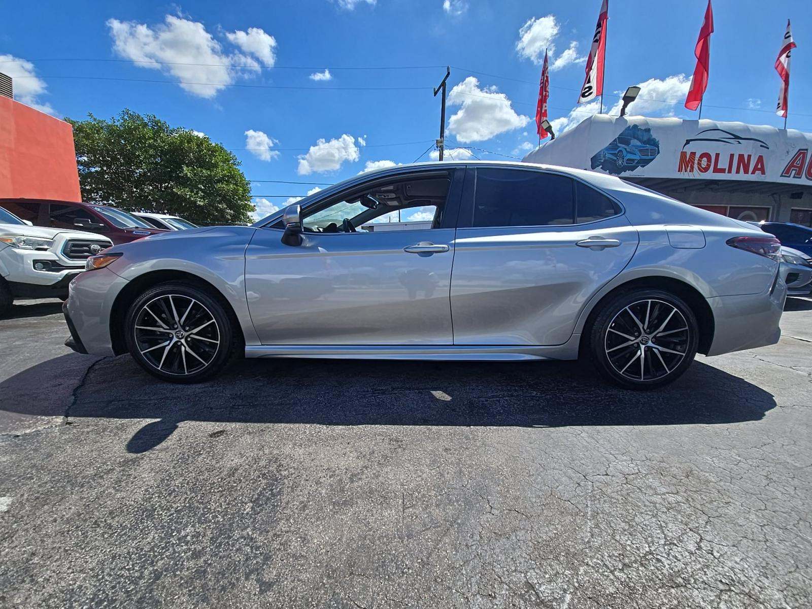 2024 Toyota Camry SE FWD