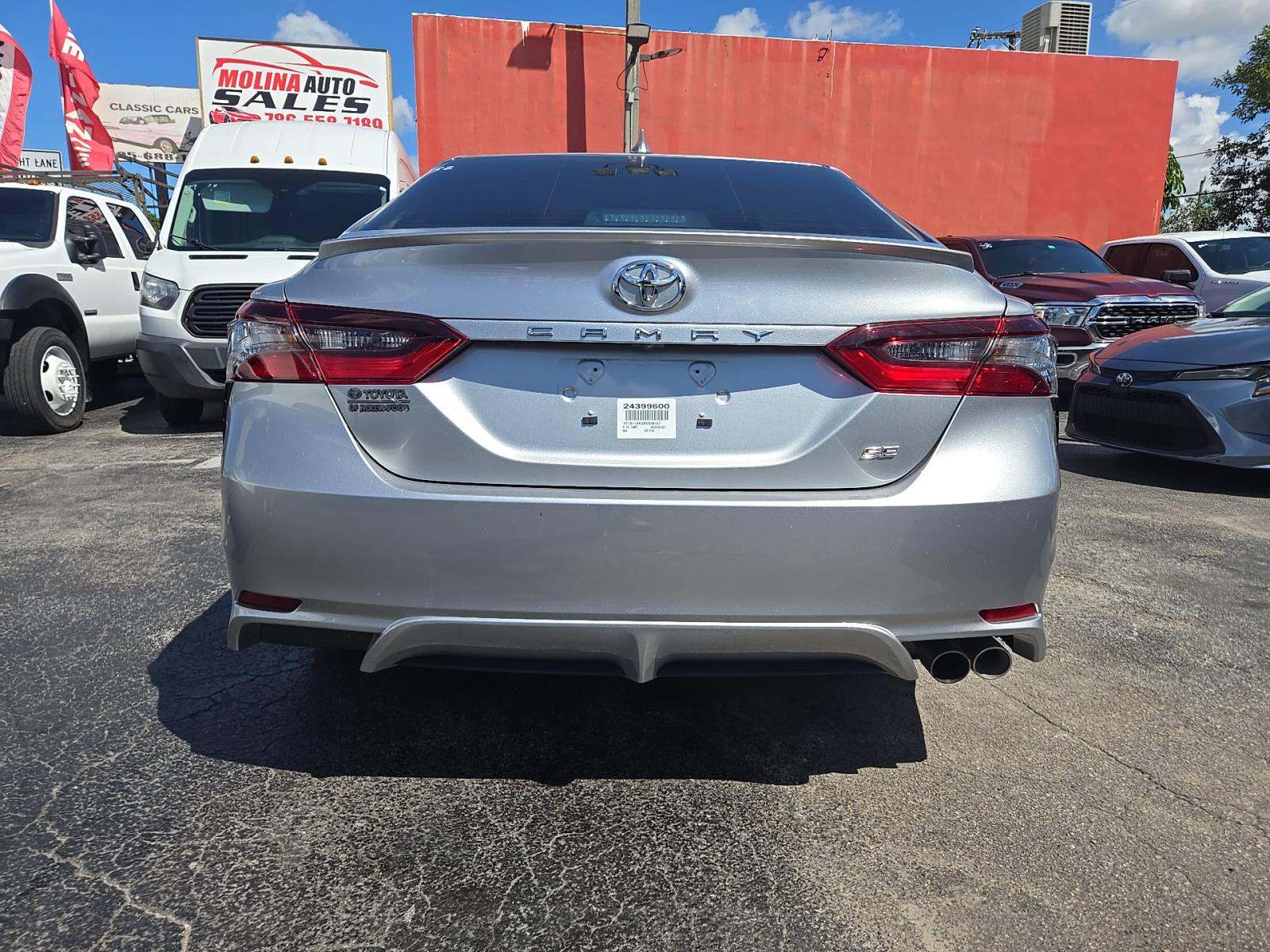 2024 Toyota Camry SE FWD