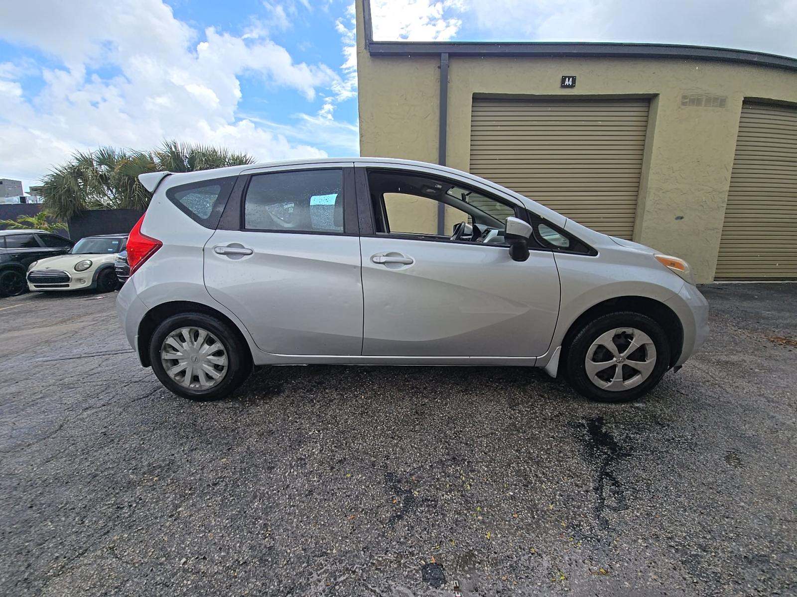 NISSAN VERSA NOTE - 4