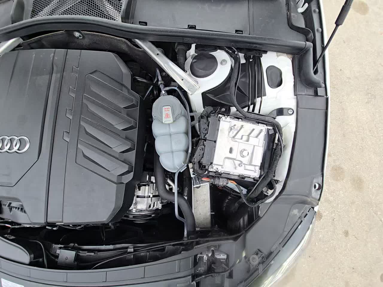 2023 Audi A4 S line Premium Plus AWD