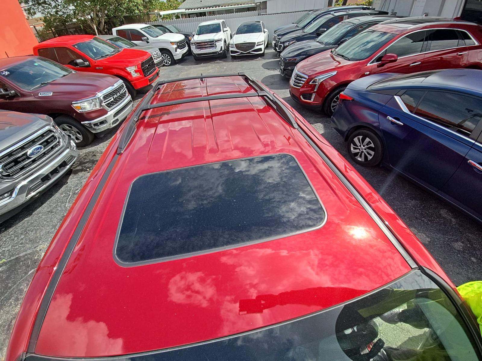 2025 Toyota Sienna XLE FWD