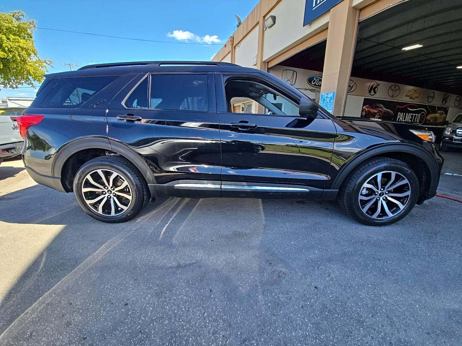 2022 Ford Explorer XLT AWD