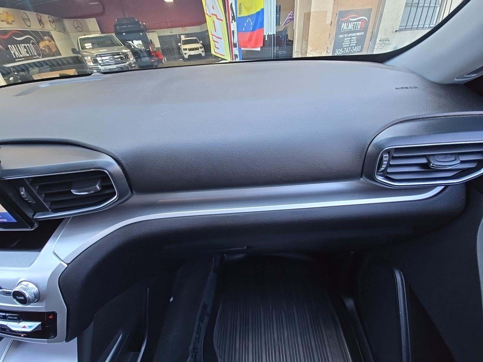 2022 Ford Explorer XLT AWD