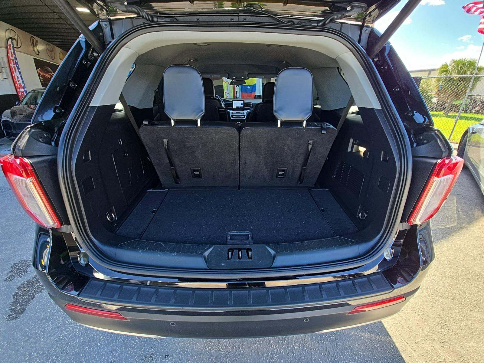 2022 Ford Explorer XLT AWD