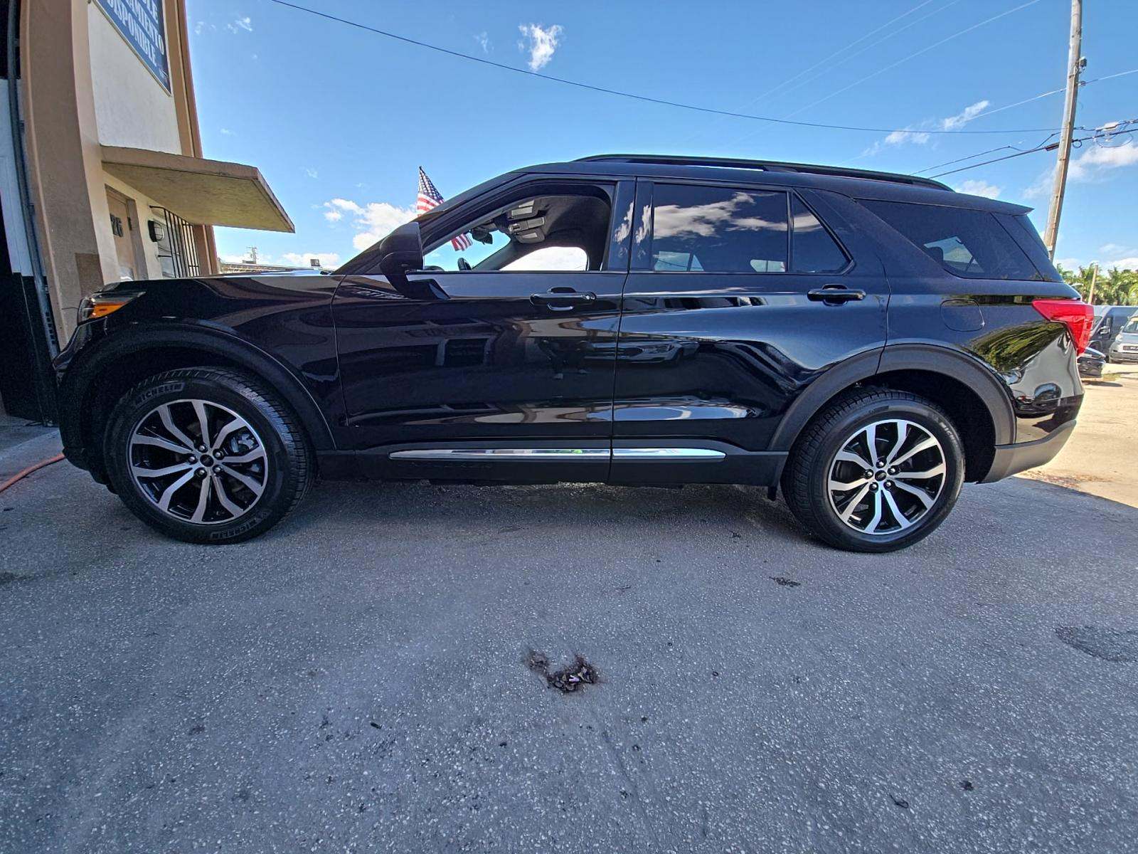 2022 Ford Explorer XLT AWD