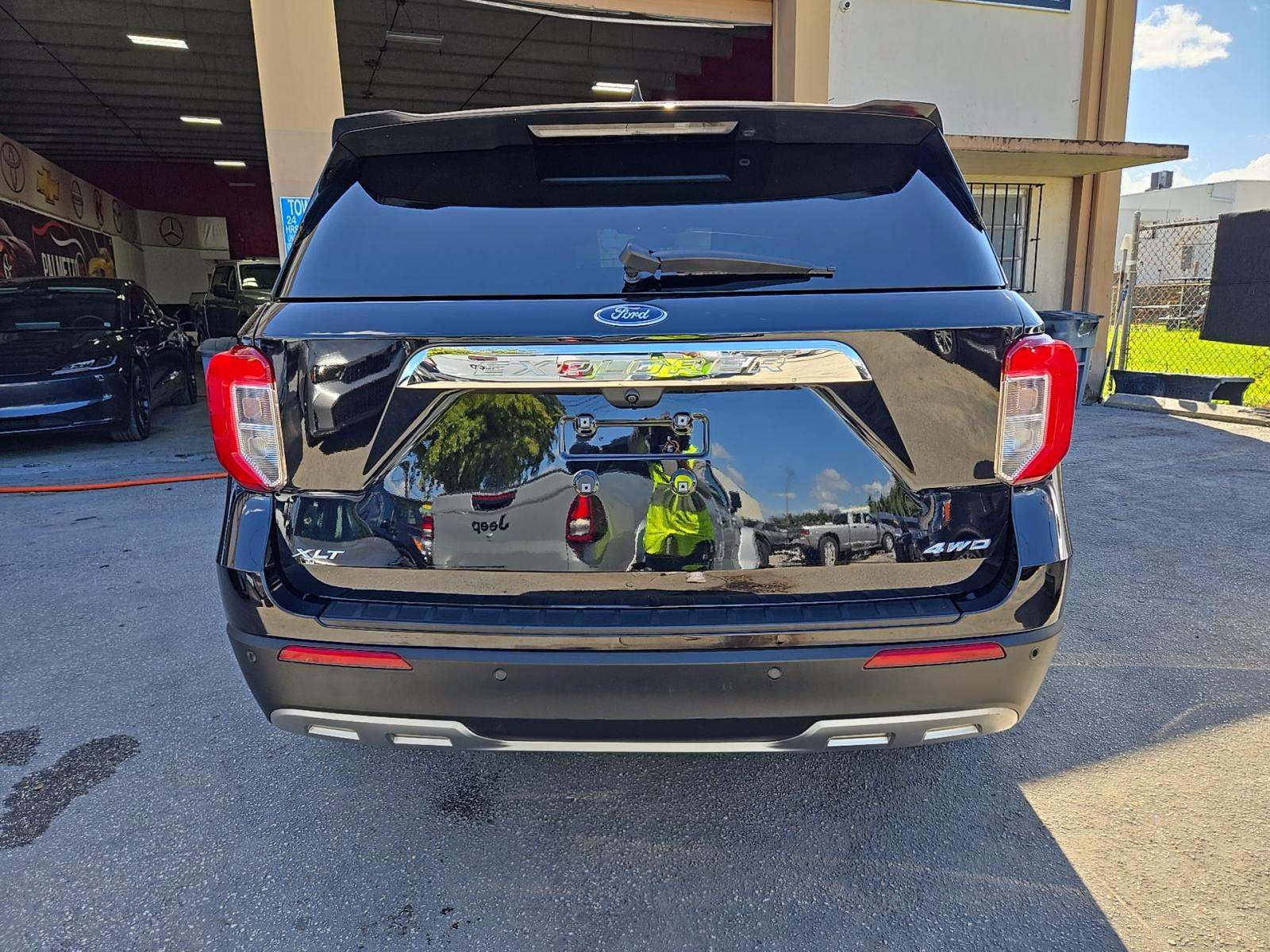 2022 Ford Explorer XLT AWD