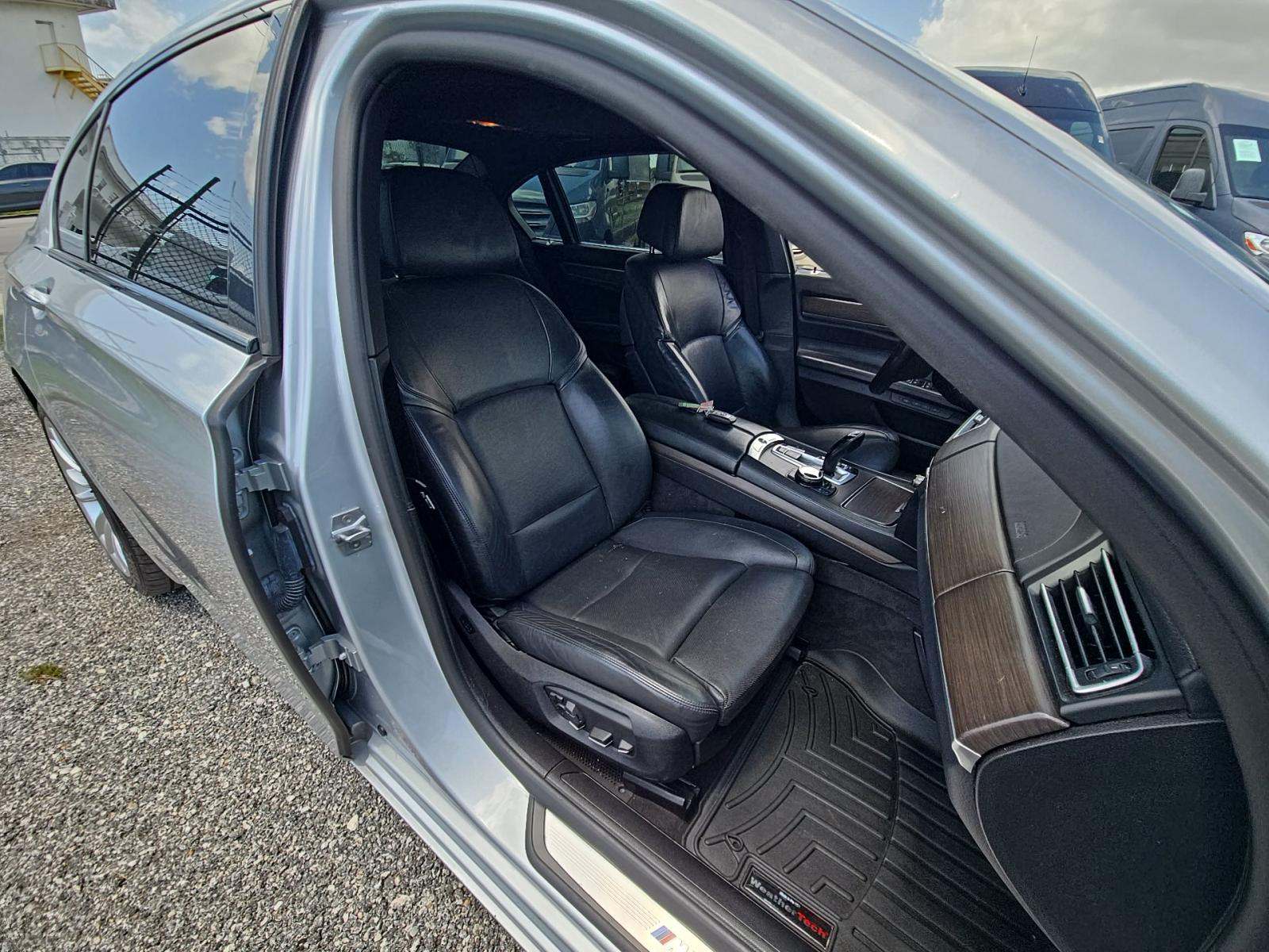 2015 BMW 7 Series 750Li RWD